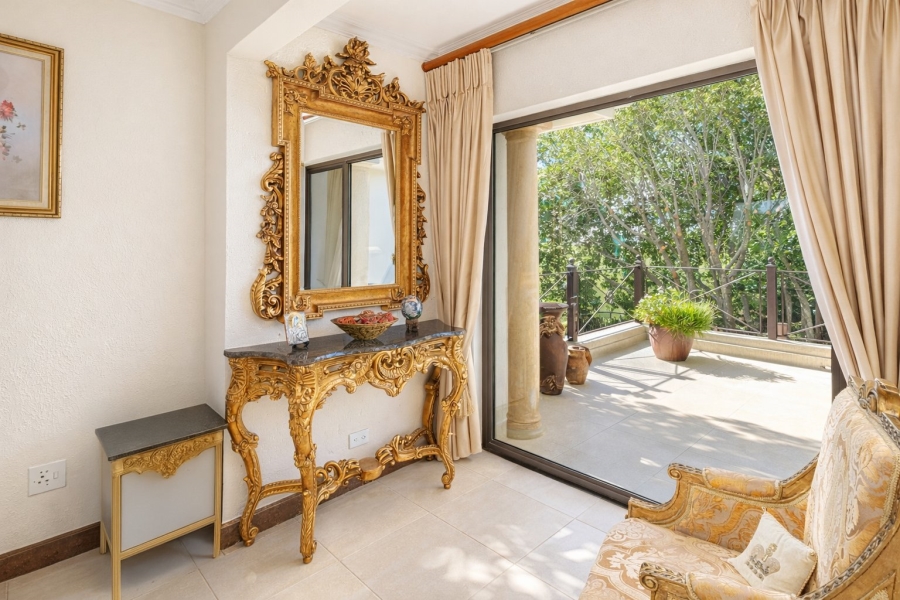 5 Bedroom Property for Sale in Caribbean Beach Club North West